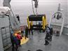 Grønland, September 2006, Udstyr til hydrografiske undersøgelser sættes i vandet